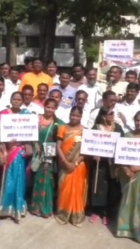 लातूर येथे शिक्षकांचा टीईटी परीक्षेच्या विरोधात मोठा मोर्चा.