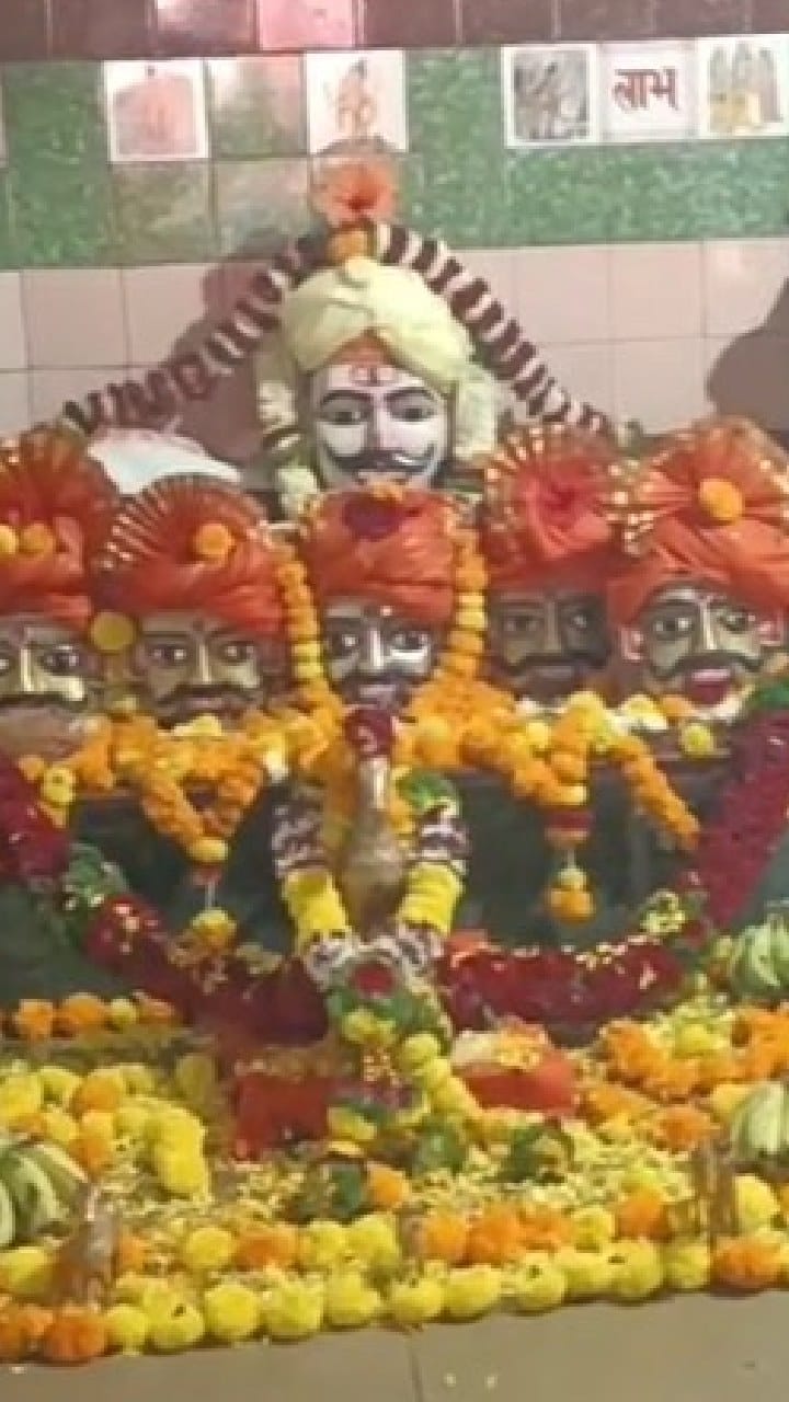 सोलापूर : करमाळा पाथुर्डी गावचे ग्रामदैवत श्री चांदखणबाबा महाराजांचा 25 वा मूर्ती प्राणप्रतिष्ठादिन साजरा