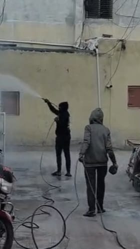 येवला नगर परिषदेच्या वतीने शहरात औषध फवारणी