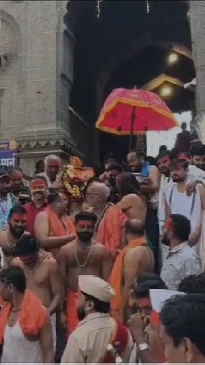 धाराशिव: तुळजाभवानी देवीच्या शाकंभरी नवरात्र महोत्सवाला घटस्थापनेने प्रारंभ