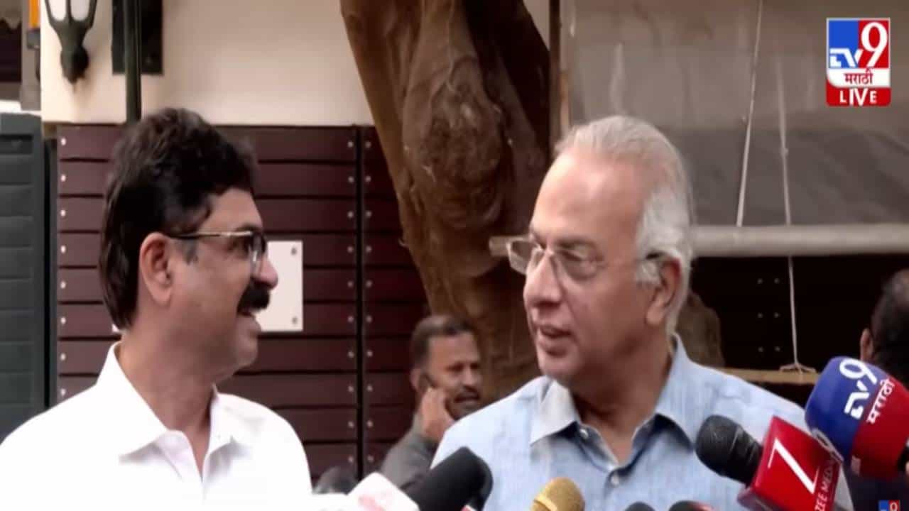 Thackeray Brothers Alliance : ...त्यामुळे भेटीगाठी सुरू, ठाकरे सेनेच्या शिवतीर्थवरील भेटी-गाठीचं कारण मनसे नेत्यानं स्पष्टच सांगितलं Thackeray Brothers Alliance : ...त्यामुळे भेटीगाठी सुरू, ठाकरे सेनेच्या शिवतीर्थवरील भेटी-गाठीचं कारण मनसे नेत्यानं स्पष्टच सांगितलं