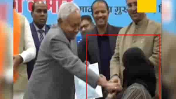 त्यांच्या दोन कानाखाली वाजवावीशी वाटली..; मुख्यमंत्र्यांवर प्रचंड संतापली अभिनेत्री