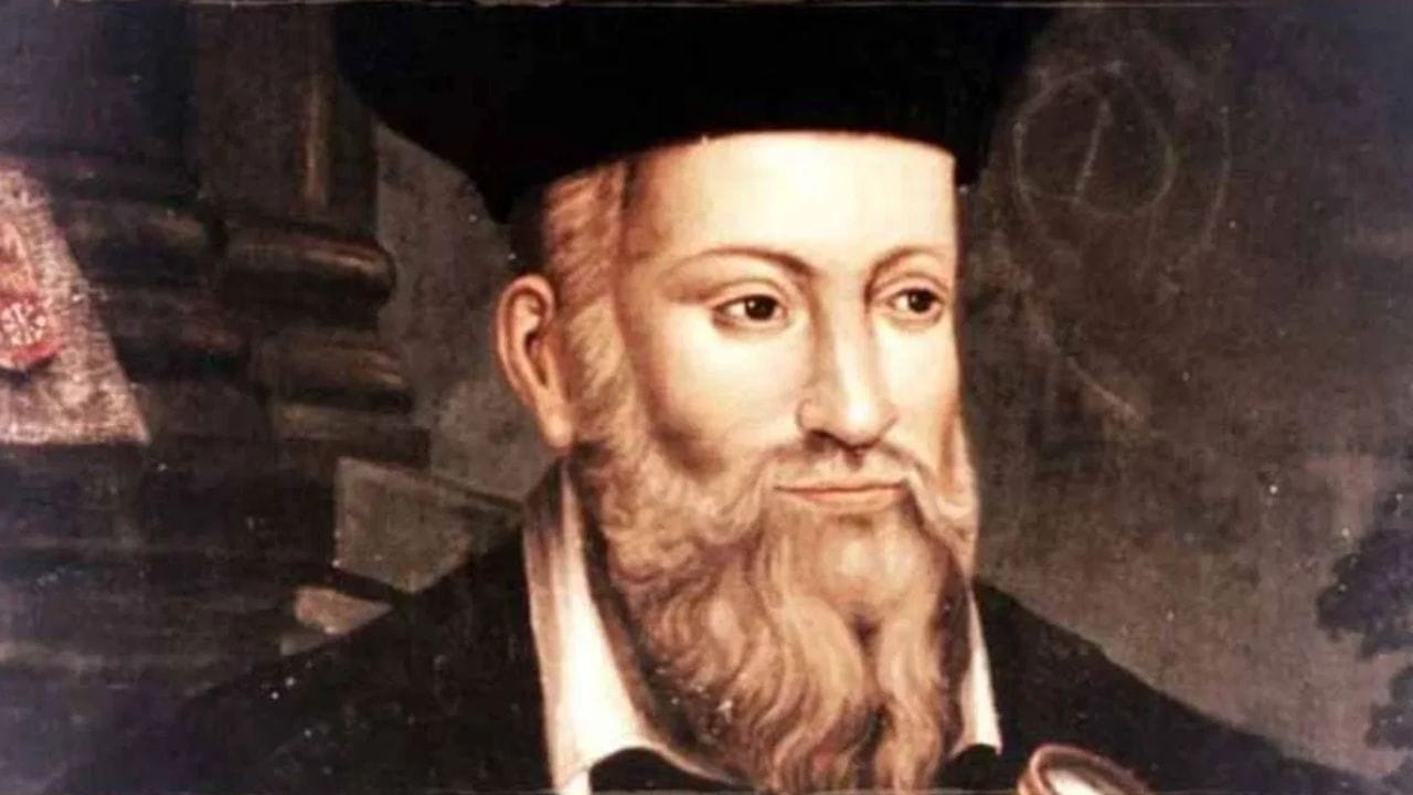 Nostradamus Predictions : 2026 मध्ये या शहरातून वाहणार रक्ताचे पाट, येणार महाभयंकर संकट, नॉस्ट्राडेमसचं हादरवणारं भाकीत Nostradamus Predictions : 2026 मध्ये या शहरातून वाहणार रक्ताचे पाट, येणार महाभयंकर संकट, नॉस्ट्राडेमसचं हादरवणारं भाकीत