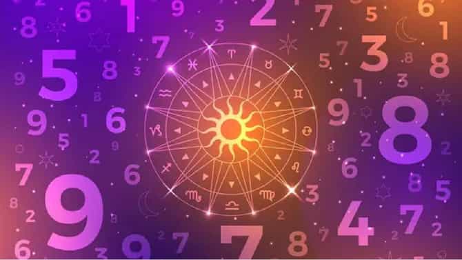 अंकशास्त्रातील 11, 22, 33 ‘या’ आकड्यांचे रहस्य काय? सर्वात भाग्यवान का मानले जाते? जाणून घ्या