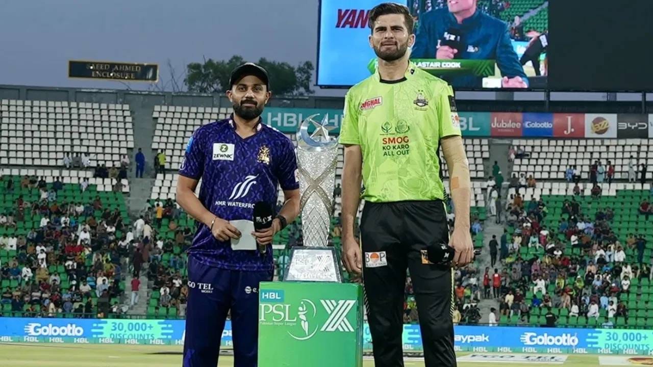 पाकिस्तान सुपर लीग स्पर्धेतील उपविजेत्या संघाला भारतीय चलनात 2 कोटी 70 लाख रुपये, तर बेस्ट डेव्हलप करणाऱ्या संघाला 1.80 कोटी मिळतील. बीसीसीआय उपविजेत्या संघाला 12.5 कोटी रुपये देते. ( फोटो टीव्ही 9 हिंदीवरून)