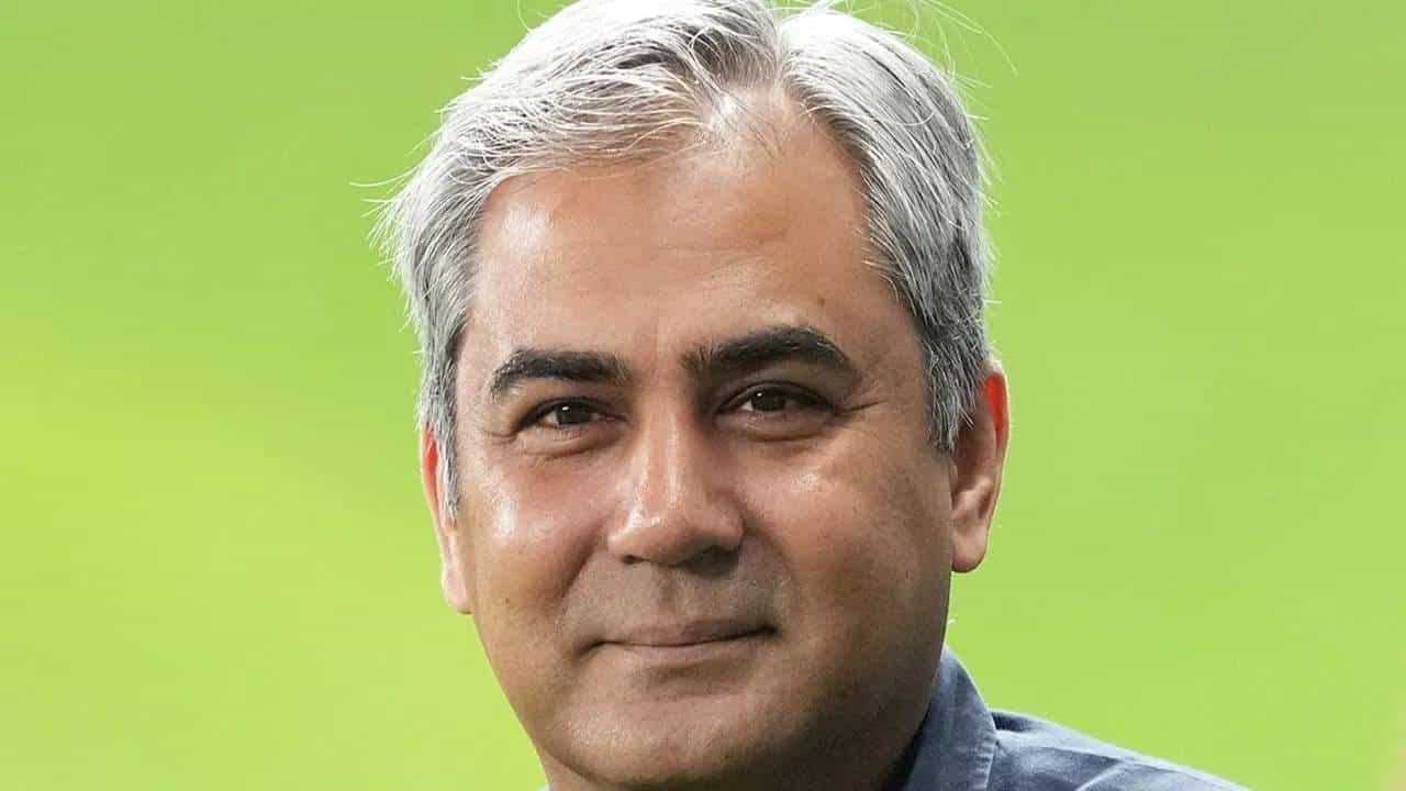 पाकिस्तान सुपर लीगच्या 11व्या पर्वापूर्वी पीसीबीने काही मोठ्या घोषणा केल्या आहेत. भिकेला लागले तर भिकेचे डोहाळे काही केल्या कमी होताना दिसत नाही. पाकिस्तानमधील दोन नव्या आंतरराष्ट्रीय स्टेडियम आणि पीएसएलच्या बक्षिसाची रक्कम जाहीर केली आहे. (फोटो- पीटीआय)