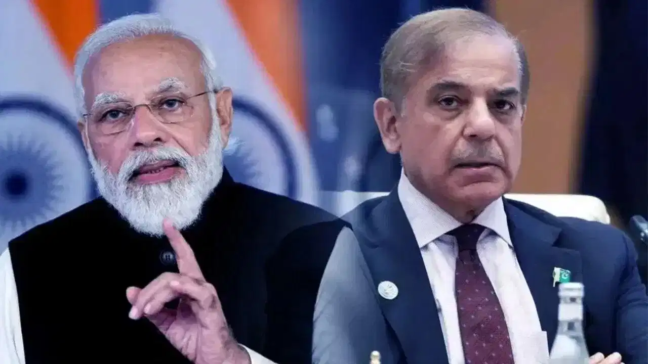 भारताच्या पंतप्रधानांचे वेतन : भारताच्या पंतप्रधानांचे मासिक वेतन सुमारे 2 लाख रुपये असते. यात मूळ वेतन, दैनंदिन भत्ता आणि इतर भत्ते यांचा समावेश असतो. हा पगार भारतीय संसदेद्वारे ठरवला जातो.