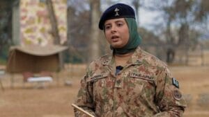 GK : पाकिस्तानच्या सैन्यात किती महिला आहेत? आकडा वाचून बसेल धक्का