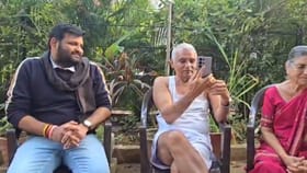 नाना पाटेकर आणि प्रकाश आमटेंचा दिलखुलास संवाद, व्हिडीओ व्हायरल.