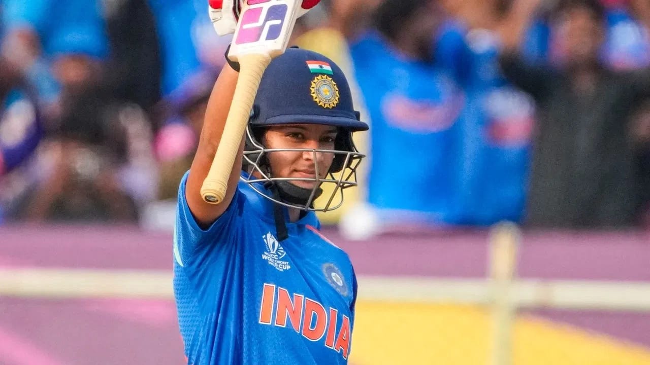 प्रतिका रावल या वर्ल्ड कप स्पर्धेत टीम इंडियासाठी सर्वाधिक धावा करणारी दुसरी फलंदाज ठरली. प्रतिकाने या स्पर्धेतील 7 सामन्यांमध्ये 1 शतक आणि 1 अर्धशतकासह 308 धावा केल्या. (Photo Credit: PTI)