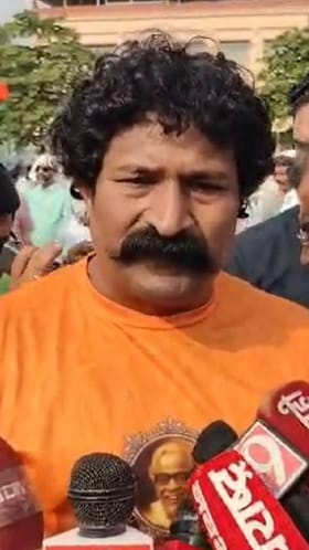 कलाकारांच्या क्रिकेटचा आनंद घेणार, प्रवीण तरडेंचं वक्तव्य