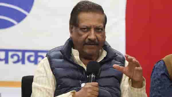 भारताचा पहिल्याच दिवशी पराभव, पाकिस्तानने पाडली होती विमान, पृथ्वीराज चव्हाण यांचा ऑपरेशन सिंदूरबाबत खळबळजनक दावा...