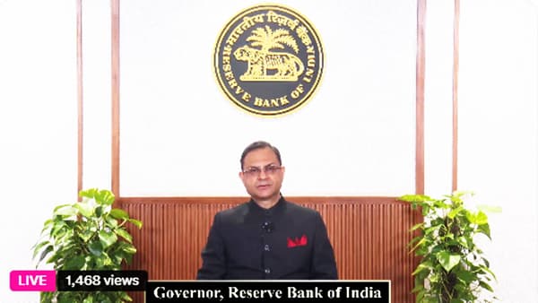 मोठी आनंदवार्ता! RBI चे नवीन वर्षांचे गिफ्ट, कार, होम लोनचा EMI कमी झाला, खिशात पैसा खुळखुळणार