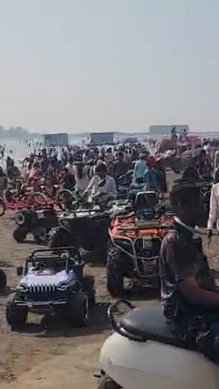 रायगडमध्ये समुद्रकिनाऱ्यांवर पर्यटकांची गर्दी