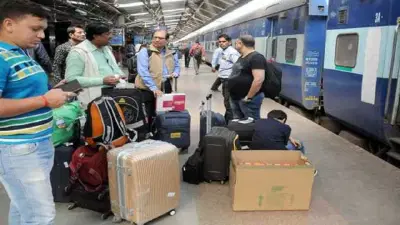 IRCTC ने ट्रेनमध्ये आणला विमानतळाचा नियम, जास्त सामानासाठी लागणार अतिरिक्त शुल्क