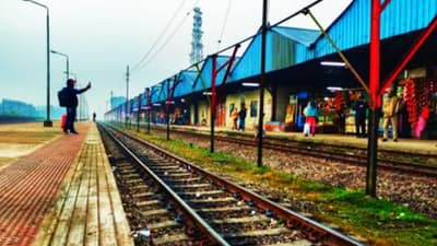 Railway: भारताचे एकमेव रेल्वे स्टेशन, जिथं प्लॅटफॉर्म तिकीट नाही दाखवावा लागतो पासपोर्ट, नाव ऐकून बसेल धक्का