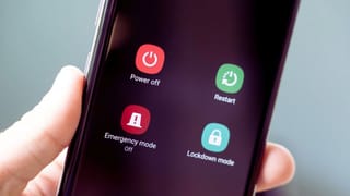 फोन किंवा लॅपटॉप आठवड्यातून किती वेळा Restart करावा? 99 टक्के लोक करतात मोठी चूक