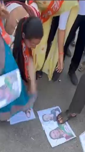 Raigad : शिंदेंच्या शिवसेनेकडून चित्रलेखा पाटील यांच्या विरोधात निदर्शने, कारण काय?