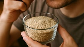 हिवाळ्यात निरोगी राहायचे आहे? मग या खास पदार्थाचा करा दररोजच्या आहारात.