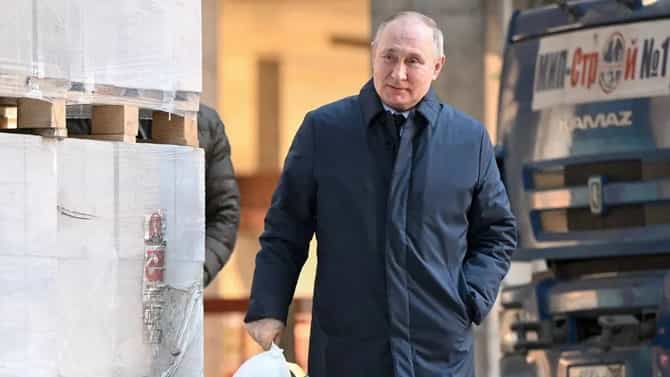 Putin Right Hand Secret : पुतिन चालताना त्यांचा उजवा हात का हलवत नाहीत? एका देशाच्या यूनिवर्सिटीने चक्क रिसर्च करुन शोधून काढलं कारण?