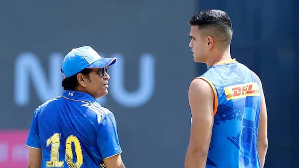 सचिन तेंडुलकर याच्या लेकाने रचला इतिहास, थेट पलटवला सामनाच, अशी गोलंदाजी केली की फलंदाजानींही...