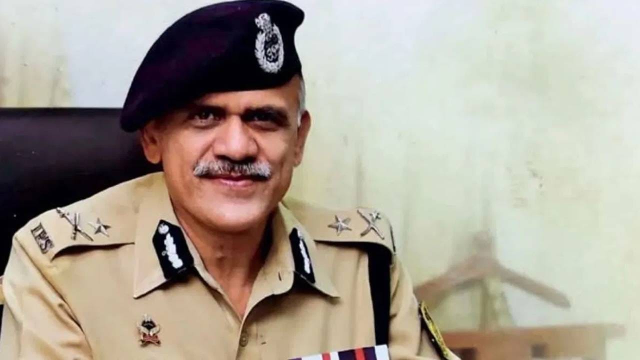 राज्याचे नवे पोलीस महासंचालक सदानंद दाते? कोण आहेत? जाणून घ्या राज्याचे नवे पोलीस महासंचालक सदानंद दाते? कोण आहेत? जाणून घ्या