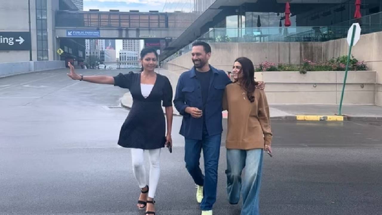 राज निदिमोरूचा जन्म 4 ऑगस्ट 1979 रोजी झाला, तर समंथाचा जन्म 28 एप्रिल 1987 रोजी झाला. म्हणजेच या दोघांच्या वयात सात ते आठ वर्षांचं अंतर आहे. राज निदिमोरूचंही हे दुसरं लग्न आहे. त्याने सहाय्यक दिग्दर्शिका श्यामली डे हिच्याशी पहिलं लग्न केलं होतं.