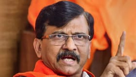 'मशीन तशीच सेट', दारुण पराभवावर संजय राऊतांची पहिली प्रतिक्रिया.