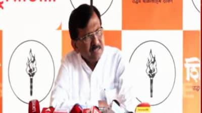 Sanjay Raut: देवेंद्र फडणवीस टप्प्याटप्प्यानं गेम करतील, शेवटचा घाव कुणावर घालणार? संजय राऊतांचा कुणाला इशारा?