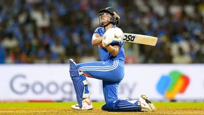 Shafali Verma : शफाली वर्माची रेकॉर्ड ब्रेक खेळी, स्मृती मंधानाला पछाडलं