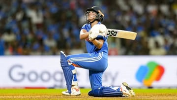 Shafali Verma : शफाली वर्माची रेकॉर्ड ब्रेक खेळी, स्मृती मंधानाला पछाडलं