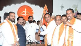 मोठी बातमी ! शिंदेंच्या शिवसेनेत जोरदार इनकमिंग, ठाकरे गटासह काँग्रेस.