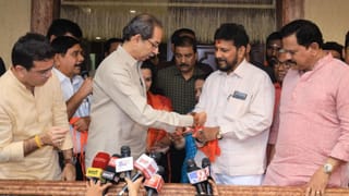 उद्धव ठाकरेंनी एकनाथ शिंदेचा बालेकिल्ला फोडला, ठाण्यातील महत्त्वाच्या नेत्याचा ठाकरे गटात प्रवेश