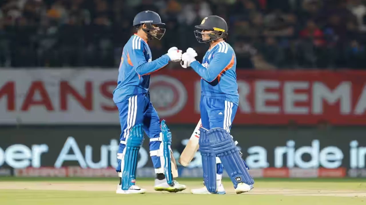 IND vs SA : टीम इंडियाचा 7 विकेट्सने विजय, धर्मशालेत 10 वर्षानंतर पराभवाची परतफेड, दक्षिण आफ्रिकेचा करेक्ट कार्यक्रम IND vs SA : टीम इंडियाचा 7 विकेट्सने विजय, धर्मशालेत 10 वर्षानंतर पराभवाची परतफेड, दक्षिण आफ्रिकेचा करेक्ट कार्यक्रम