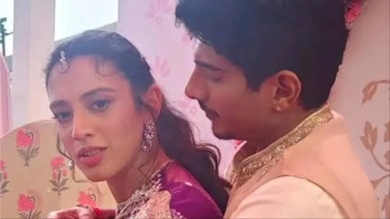 लग्न रद्द झाल्याची अधिकृत घोषणा आता आली असली तरी अफवा सुरू झाल्यापासूनच भारतीय महिला क्रिकेटपटूंनी पलाश मुच्छलबाबत मोठा निर्णय घेतला. त्यांनी सोशल मीडियावर पलाशला अनफॉलो करायला सुरुवात केली होती.