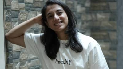 Smriti Mandhana : स्मृती मानधनाच्या डायटिशियनने अखेर सर्वच सांगितलं, आईच्या आनंदासाठी... काय केला मोठा खुलासा?