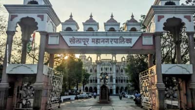 तुला बघूनच घेतो... सोलापुरात जागा वाटप जाहीर करताच महाविकास आघाडीच्या नेत्यांची एकमेकांना दमबाजी; जागा कमी मिळाल्याने मनसे आणि ठाकरे गट प्रचंड नाराज