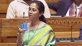 ईव्हीएमवरून विरोधकांत मोठी फूट ? सुप्रिया सुळेंच्या विधानाने टेन्शन.