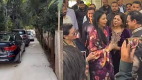 अरे तान्या मित्तल खरोखरच श्रीमंत... घराच्या बाहेर गाड्यांची रांग, ते...