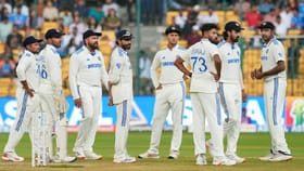 भारताला 17 वेळा जखमी करणाऱ्या नंबर 1 बॉलरला ICC कडून मोठा सन्मान.