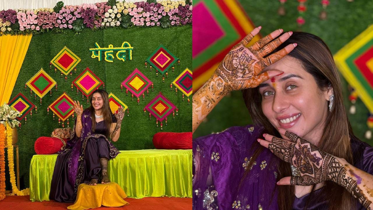 मेहंदीच्या कार्यक्रमात तेजस्विनीचा अत्यंत साधा आणि तितकाच आकर्षक लूक पहायला मिळाला. तिने जांभळ्या रंगाचा ड्रेस परिधान केला होता. तिच्या हात आणि पायांवर सुरेख मेहंदी काढण्यात आली आहे. 
