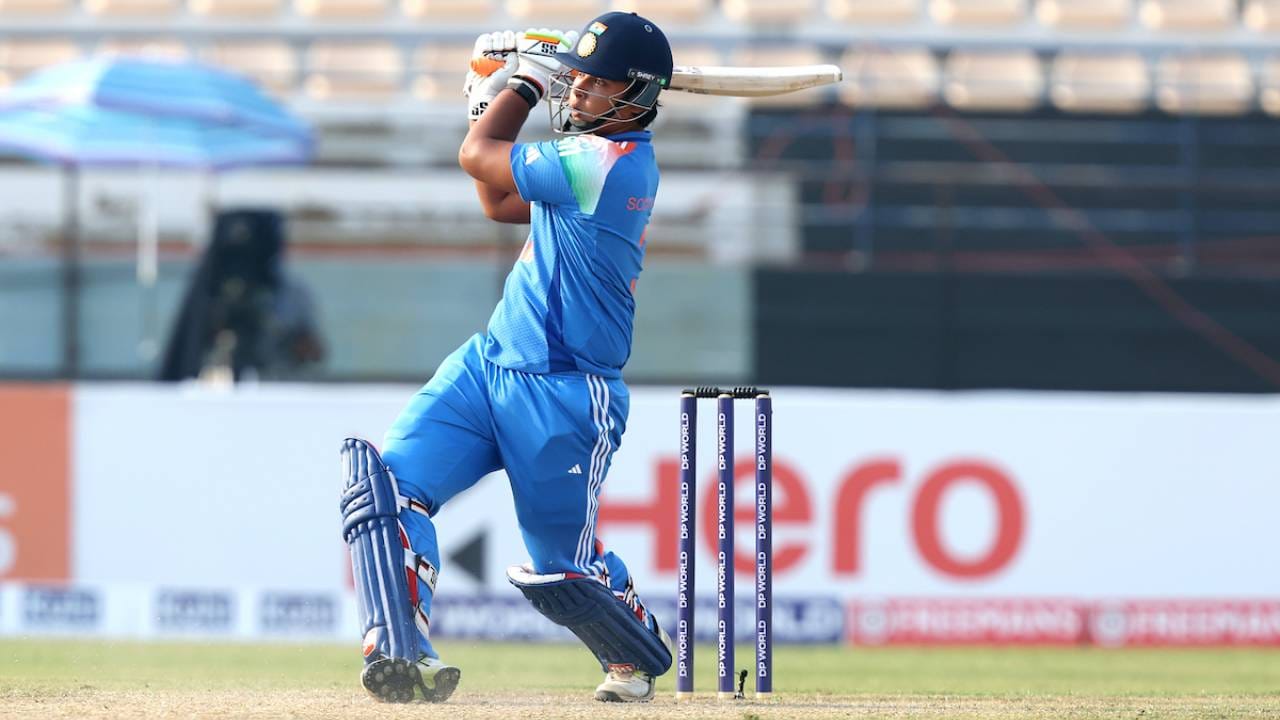 वैभव सूर्यवंशी फॉर्मात असून त्याने कमी वयातच अनेक विक्रमांना गवसणी घातली आहे. सय्यद मुश्ताक अली ट्रॉफीत महाराष्ट्रविरुद्धच्या सामन्यातही शतकी खेळी केली होती. आशिया कप रायझिंग सुपरस्टार्स स्पर्धेत युएईविरुद्ध 42 चेंडूत 144 धावा केल्या होत्या. (Photo- ACC/Asian Cricket)