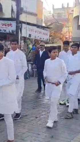 वाशिममध्ये ग्रंथदिंडीसह मराठी साहित्य संमेलनाची सुरुवात.