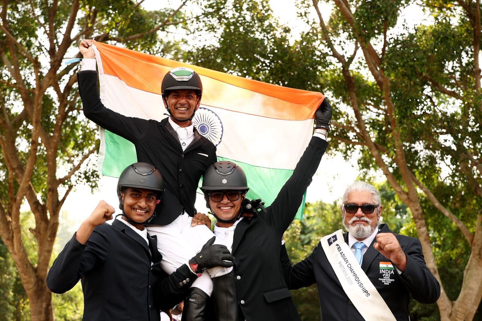 अशिष लिमाये यांची ही अनमोल  कामगिरी, कौशल्य, संयम आणि रायडर असलेल्या अश्व यांच्यातील अभेद्य विश्वास याचे परिपूर्ण उदाहरण असल्याचे क्रीडा तज्ज्ञांचे म्हणणे आहे. 