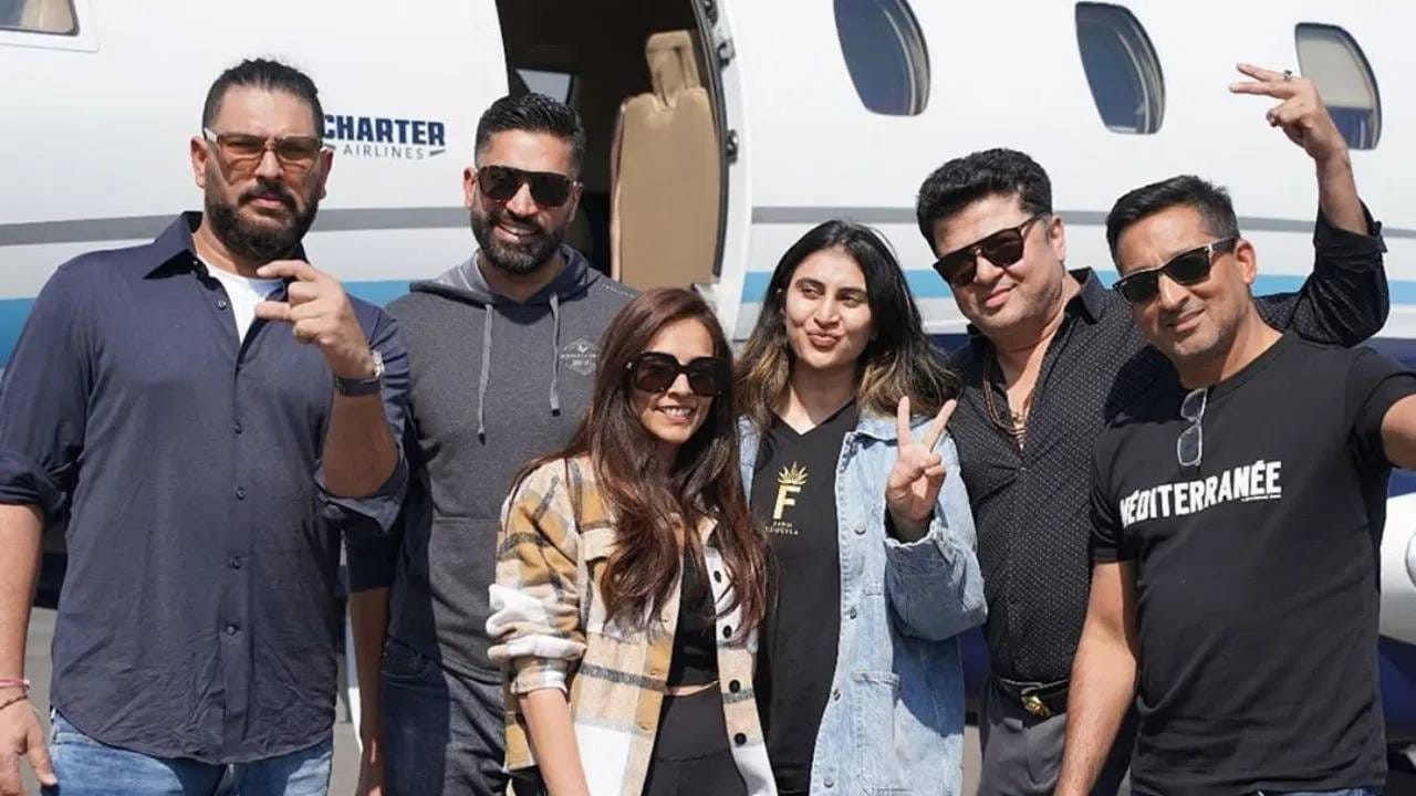 भारतात फिनो हरियाणा, दिल्ली, महाराष्ट्र आणि काही निवडक ड्यूटी फ्री दुकानात हा ब्रँड उपलब्ध आहे. याची किंमत जवळ 14 हजारांच्या घरात आहे. फिनोचा अर्थ "अपयश हा पर्याय नाही" असा आहे. युवराजच्या क्रिकेट कारकि‍र्दीला अनुसरून हे नाव देण्यात आलं आहे.  (PHOTO CREDIT- INSTAGRAM)