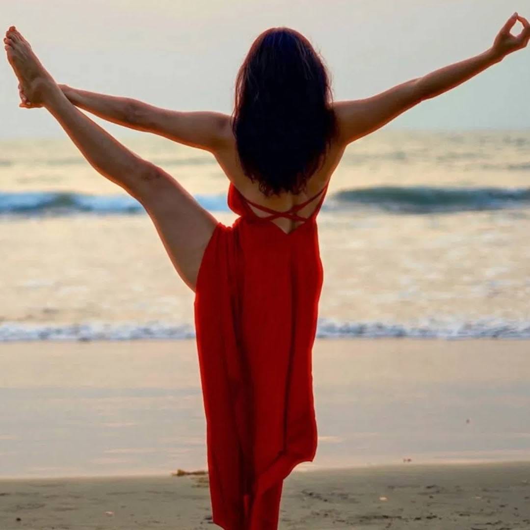 अशा अनेक अभिनेत्री आहेत, ज्यांनी लग्नानंतर किंवा आई झाल्यावर इंडस्ट्री सोडली. कुमकुम भाग्याची प्रीता म्हणजे श्रद्धा आर्यने जुळ्या बाळाच्या जन्मानंतर शो सोडला. आम्ही ज्या अभिनेत्रीबद्दल बोलतोय, ती वयाच्या चाळीशीत दुसऱ्यांदा आई होणार आहे. 