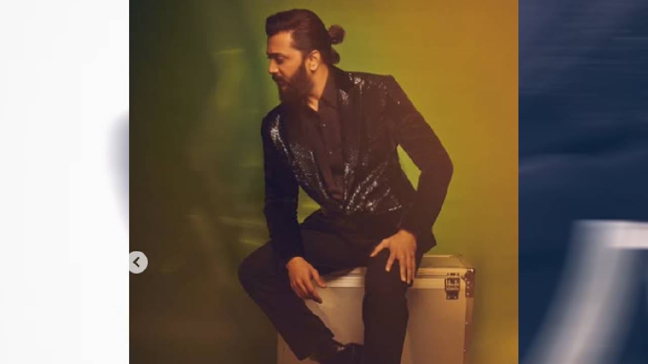 आर्किटेक्चर शिकणाऱ्या रितेशला त्याच्या वडिलांकडून एक विशेष सल्ला मिळाला, जो त्याच्या यशाचे रहस्य आहे. रितेशचे वडील विलासराव देशमुख हे एक प्रमुख काँग्रेस नेते होते आणि त्यांनी दोनदा महाराष्ट्राचे मुख्यमंत्री म्हणून काम पाहिले. पण रितेशने राजकारण न निवडता फिल्मी दुनियेची निवड केली.  तो आर्किटेक्चरचा विद्यार्थी होता आणि त्याने मुंबईतील कमला रहेजा इन्स्टिट्यूटमधून पदवी मिळवली. नंतर त्याने न्यू यॉर्कमधील एका आर्किटेक्चर फर्ममध्ये काम केले. आजही तो स्वतःची डिझाईन फर्म, इव्होल्यूशन आर्किटेक्चरल डिझाइन स्टुडिओ चालवतो.