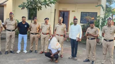 Akola Crime : घाबराघुबरा चेहरा, डोळ्यांत पाणी, पोलिसांसमोर येऊन दिली गर्लफ्रेंडबाबतची अशी बातमी की..., पण ऑटोप्सीने फिरला खेळ