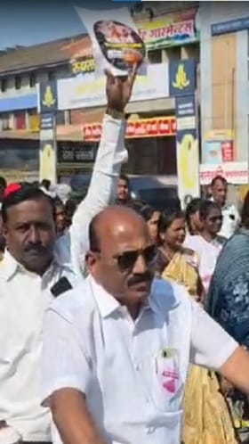 अकोलेकरांचा रेल्वेसाठी एल्गार, प्रमुख नेत्यांचा मोर्चात सहभाग.