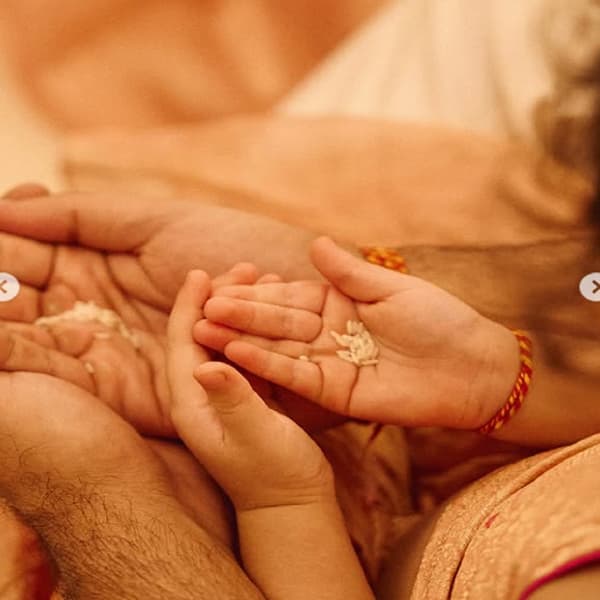 अभिनेत्री आलिया भट्ट आणि अभिनेता रणबीर कपूर बॉलिवूडचे पॉव्हर कपल आहेत. आलिया आणि रणबीर लेक राहा कपूर हिच्यासोबत रॉयल आयुष्य जगतात. त्यांचं घरे देखील प्रचंड आलिशान आहे.